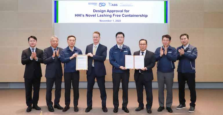 Design Approval Ceremony photo for Lashing free Cont.-221101 (Group)[73].jpg