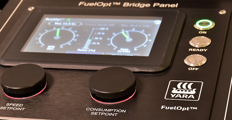 The FuelOpt bridge panel offers direct control of vessel speed, fuel consumption, or engine power – or a combination thereof.