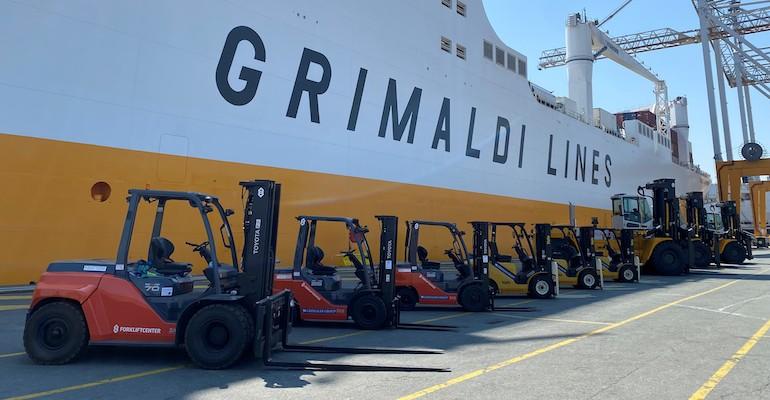 Forkliftcenter equipment in front of Grimaldi vessel