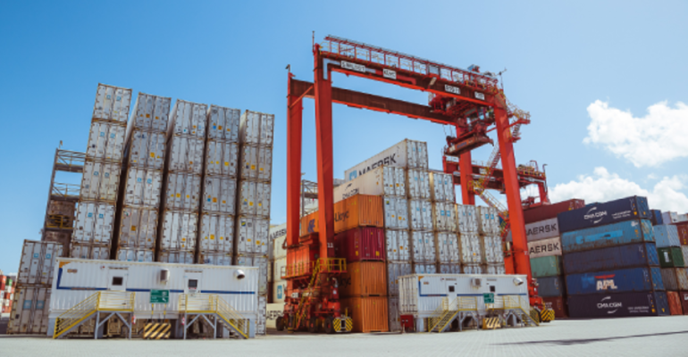 Containers and cranes at Itapoa