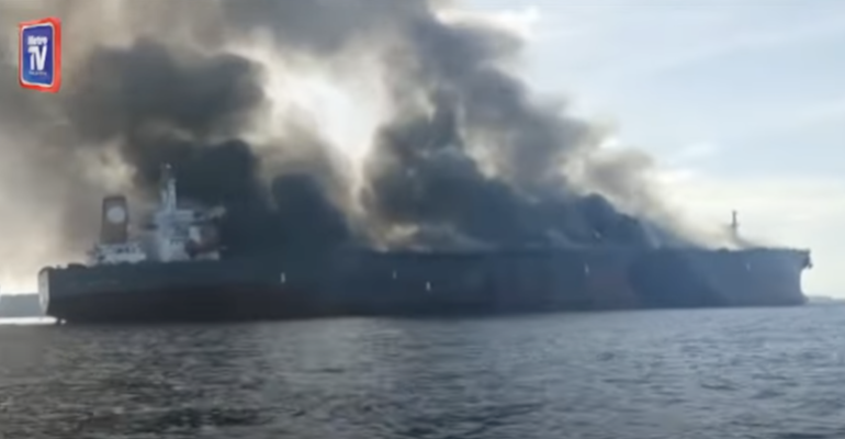 Pablo-tanker-fire-off-Malaysia