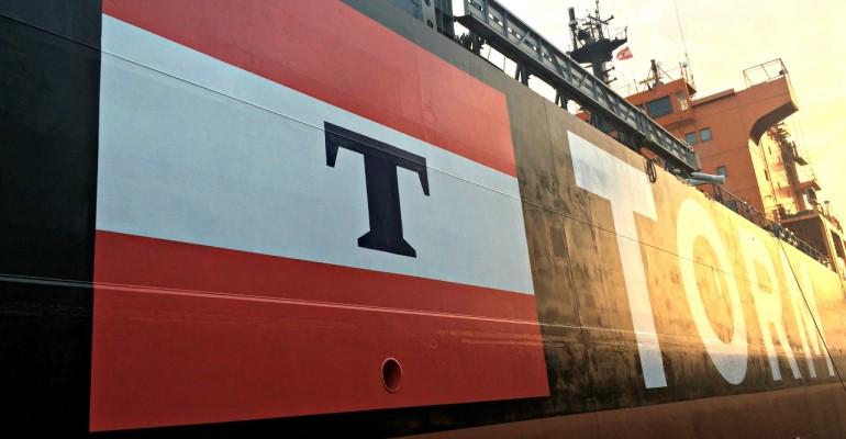 Torm's Logo on the side of a vessel