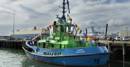 Damens first all-electric tug Sparky Ports of Auckland.jpg