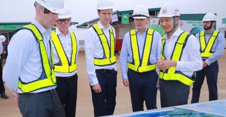 APM Terminals senior executive visit Haiphong terminal site