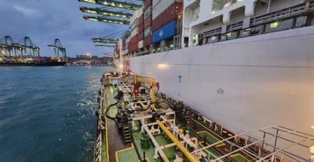 KPI bunkers OOCL containership with biofuel in Singapore